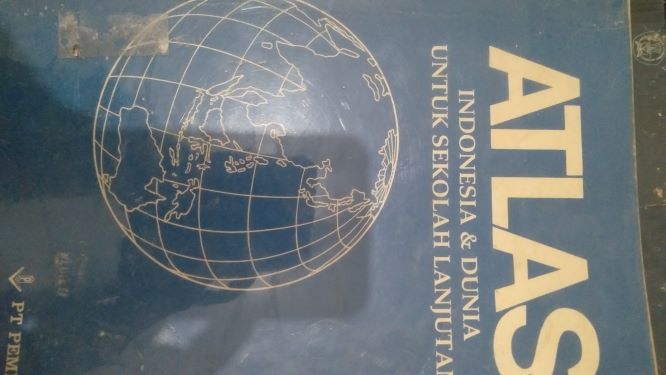 Atlas Indonesia dan Dunia untuk Sekolah Lanjutan