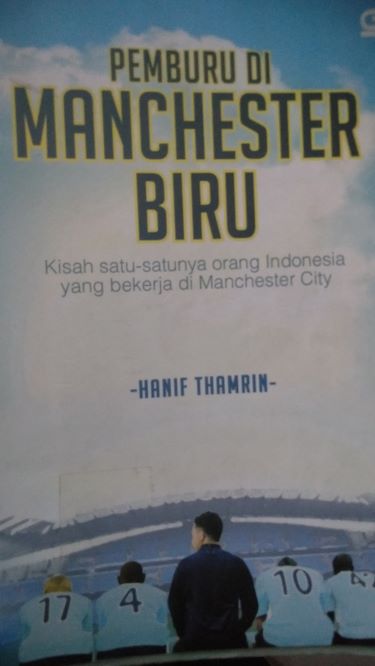 Pemburu Di Manchester Biru