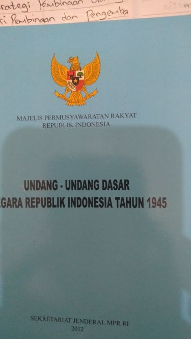 Undang - Undang Dasar Negara Republik Indonesia Tahun 1945