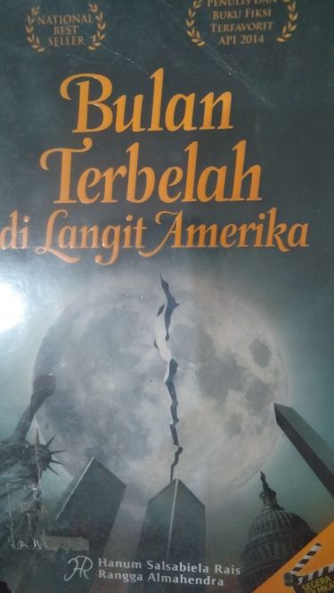 Bulan Terbelah Di Langit Amerika