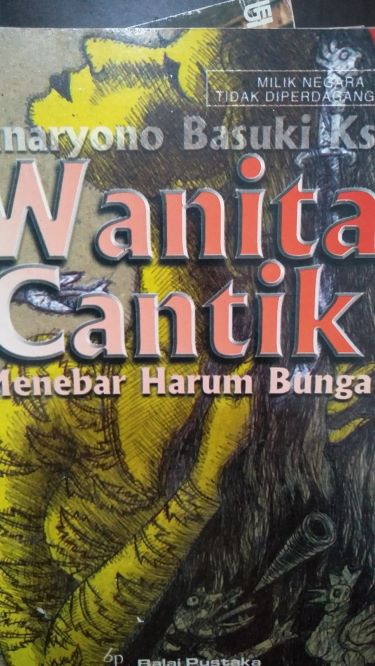 Wanita Cantik Menebar Harum Bangsa