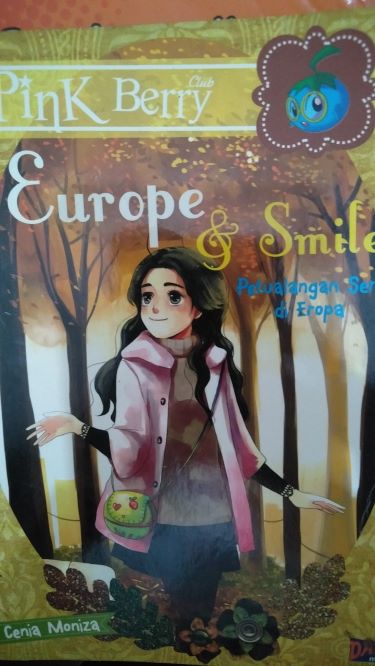 Pink Berry Club : Europe And Smile